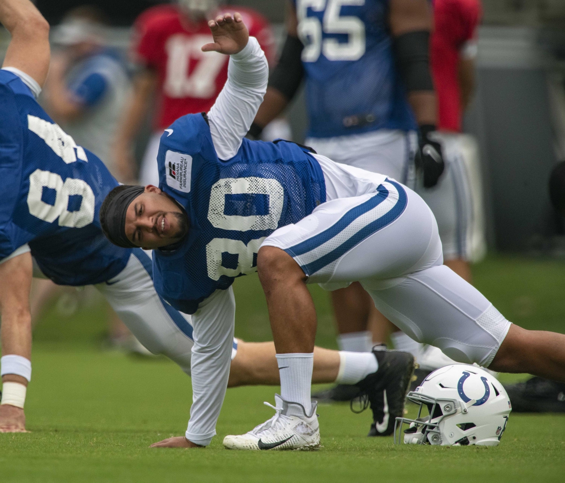 Aug 28, 2020; Indianapolis, Indiana, USA;  Indianapolis Colts tight end Trey Burton (80) warms up before colts training camp at the Farm Bureau Football Complex. Mandatory Credit: Marc Lebryk-USA TODAY Sports