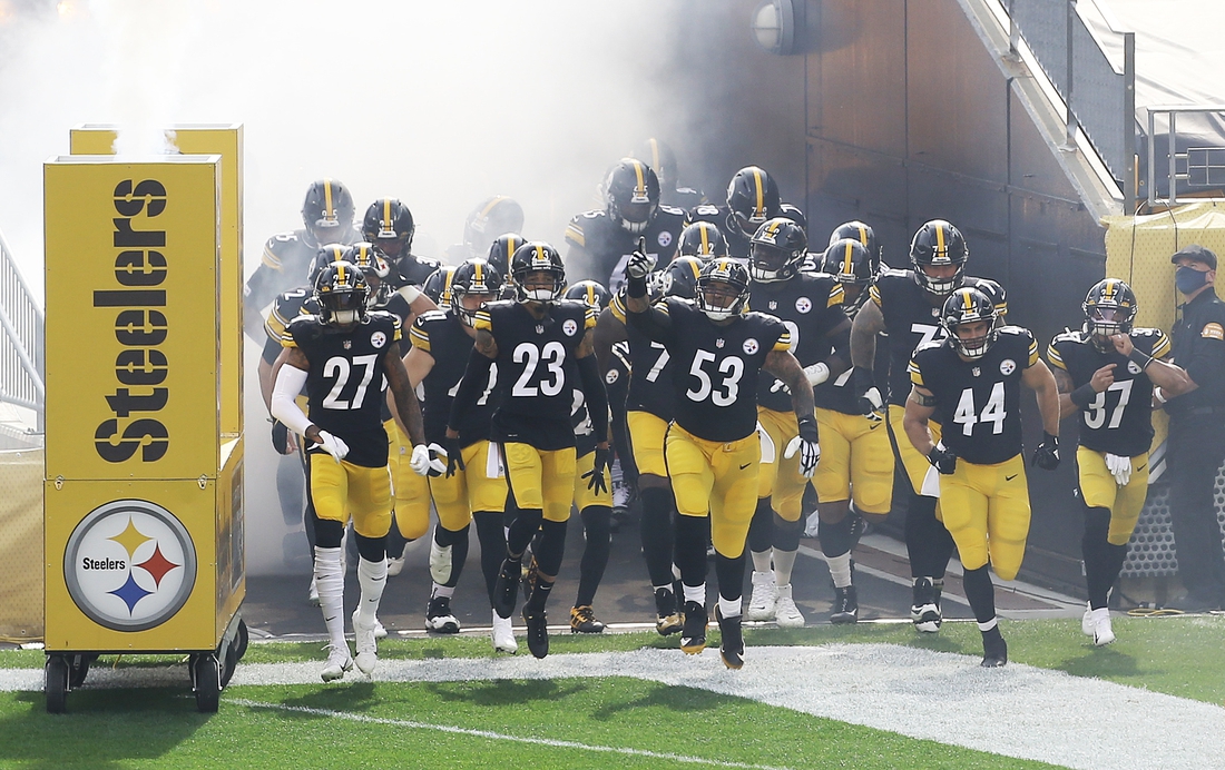 Oct 18, 2020; Pittsburgh, Pennsylvania, USA;  The Pittsburgh Steelers take the field to play the Cleveland Browns during the first quarter at Heinz Field. Pittsburgh won 38-7. Mandatory Credit: Charles LeClaire-USA TODAY Sports