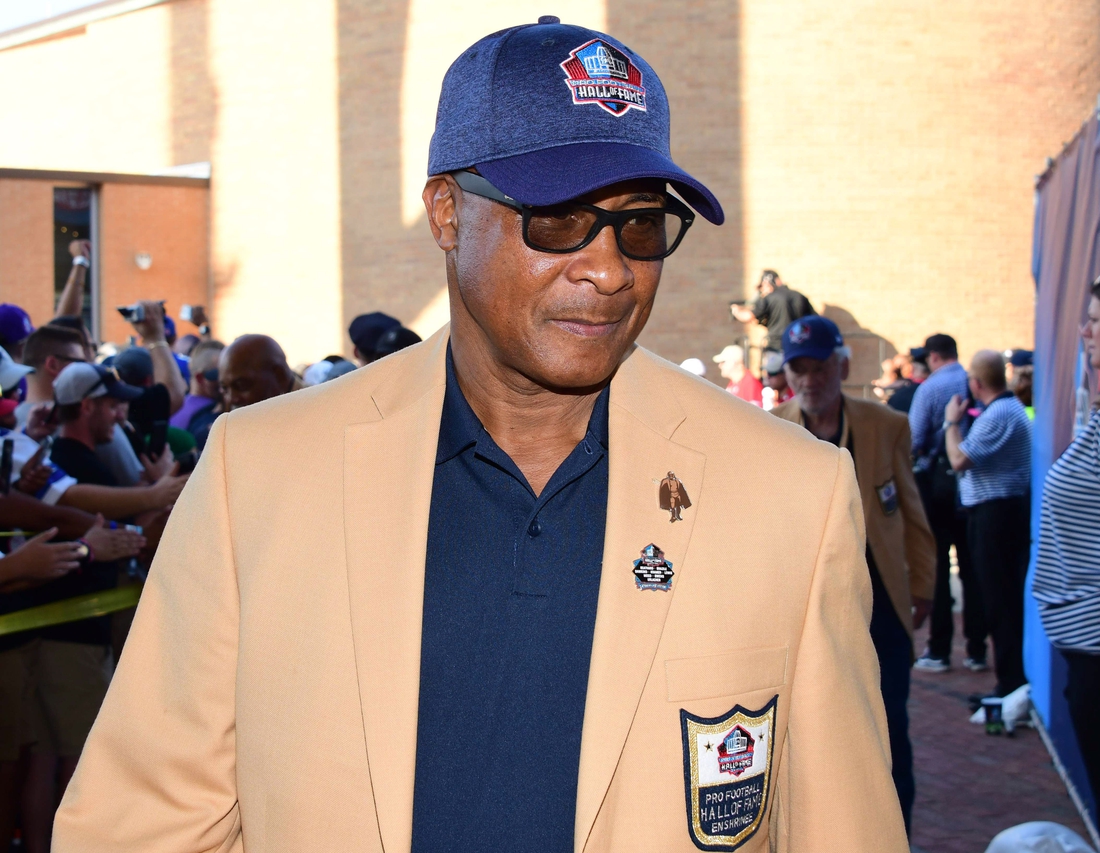 Aug 4, 2018; Canton, OH, USA; Pittsburgh Steelers former receiver Lynn Swann arrives during the Pro Football Hall of Fame Enshrinement Ceremony at Tom Bensen Stadium. Mandatory Credit: Kirby Lee-USA TODAY Sports
