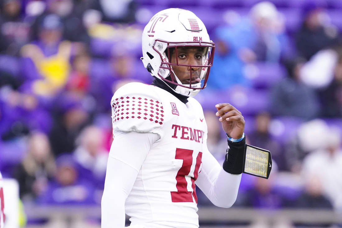 Nov 6, 2021; Greenville, North Carolina, USA;  Temple Owls quarterback D'Wan Mathis (18) looks over at the sidelines during the first half against the East Carolina Pirates at Dowdy-Ficklen Stadium. Mandatory Credit: James Guillory-USA TODAY Sports