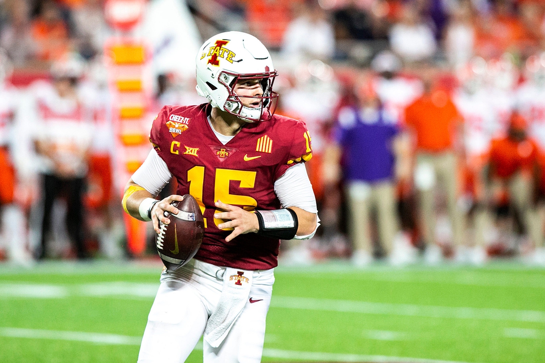 Iowa State quarterback Brock Purdy (15) rolls out to pass during a NCAA college football game in the Cheez-It Bowl against Clemson, Wednesday, Dec. 29, 2021, at Camping World Stadium in Orlando, Fla.

211228 Cheez It Bowl Extras 015 Jpg