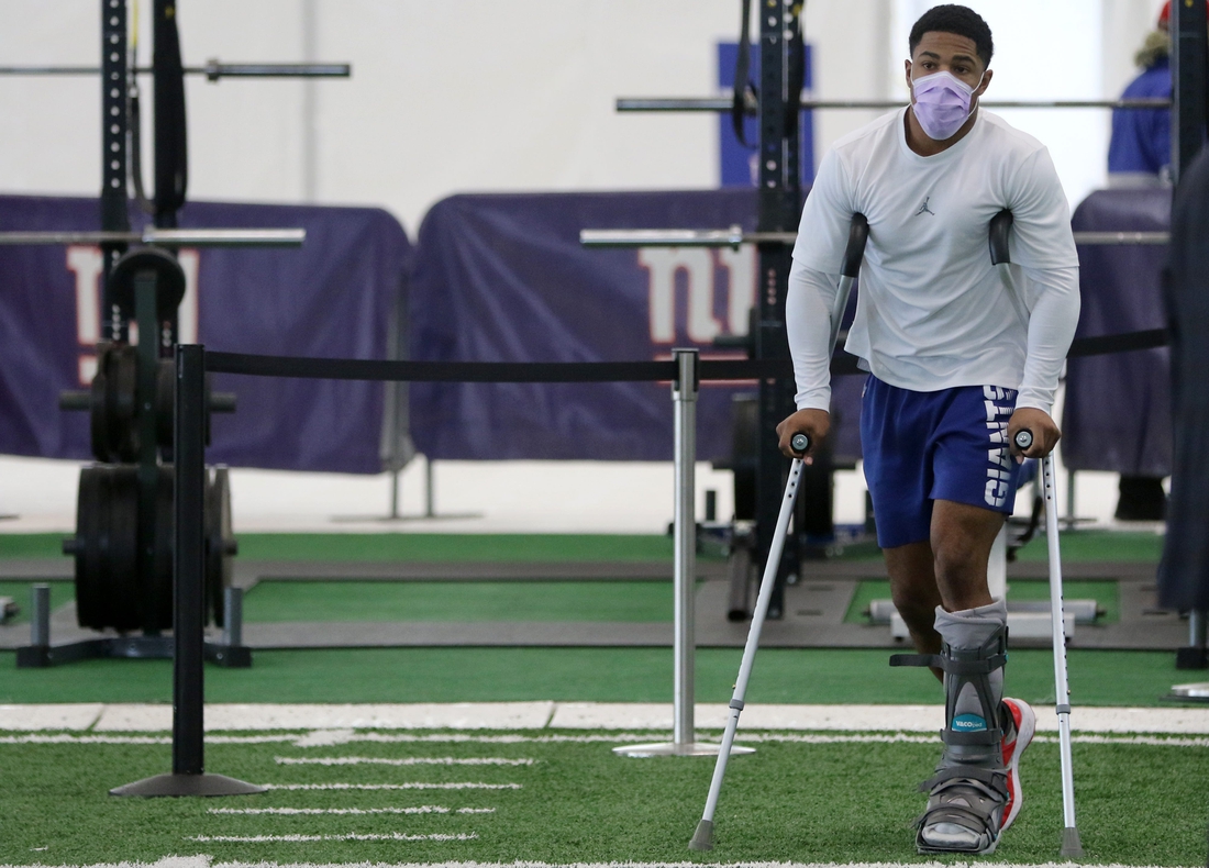 Sterling Shepard enters Quest Diagnostics Training Center, in East Rutherford, before the Giants introduced Brian Daboll (not shown) as the new head coach. Monday, January 31, 2022