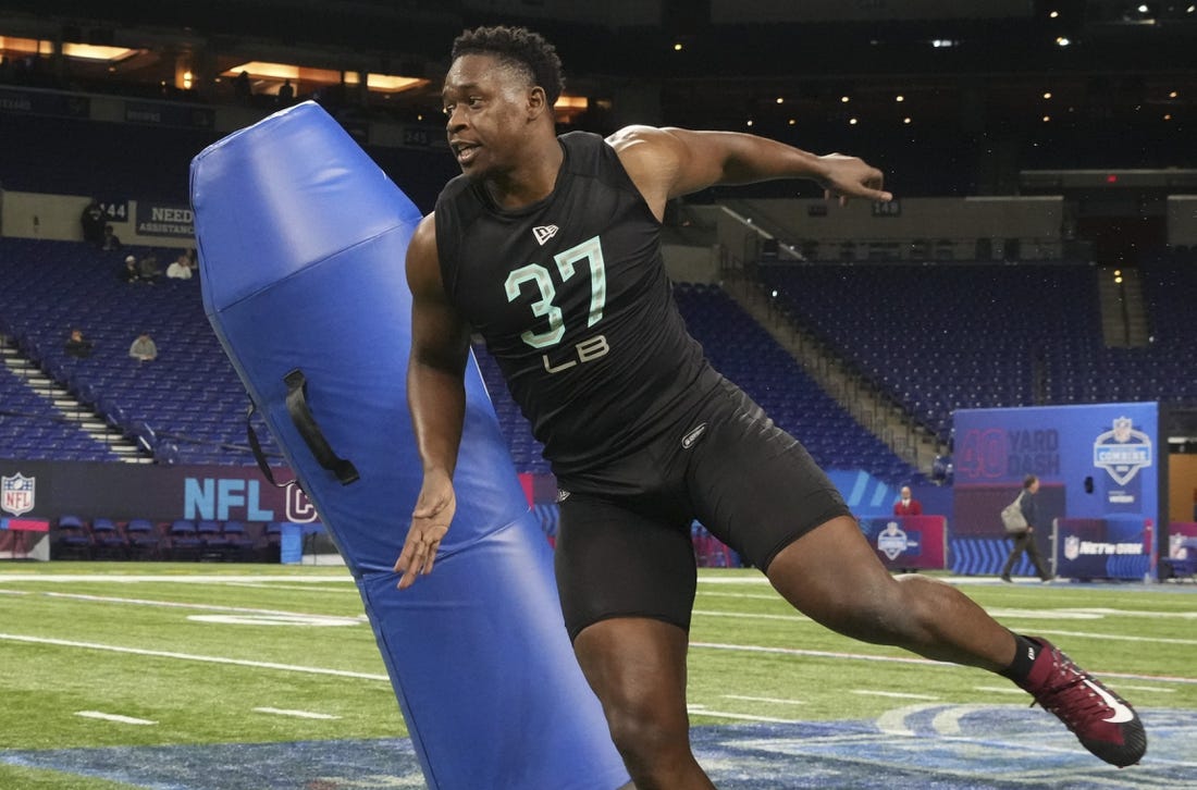 Mar 5, 2022; Indianapolis, IN, USA; Arkansas linebacker Tre Williams (LB37) goes through drills during the 2022 NFL Scouting Combine at Lucas Oil Stadium. Mandatory Credit: Kirby Lee-USA TODAY Sports