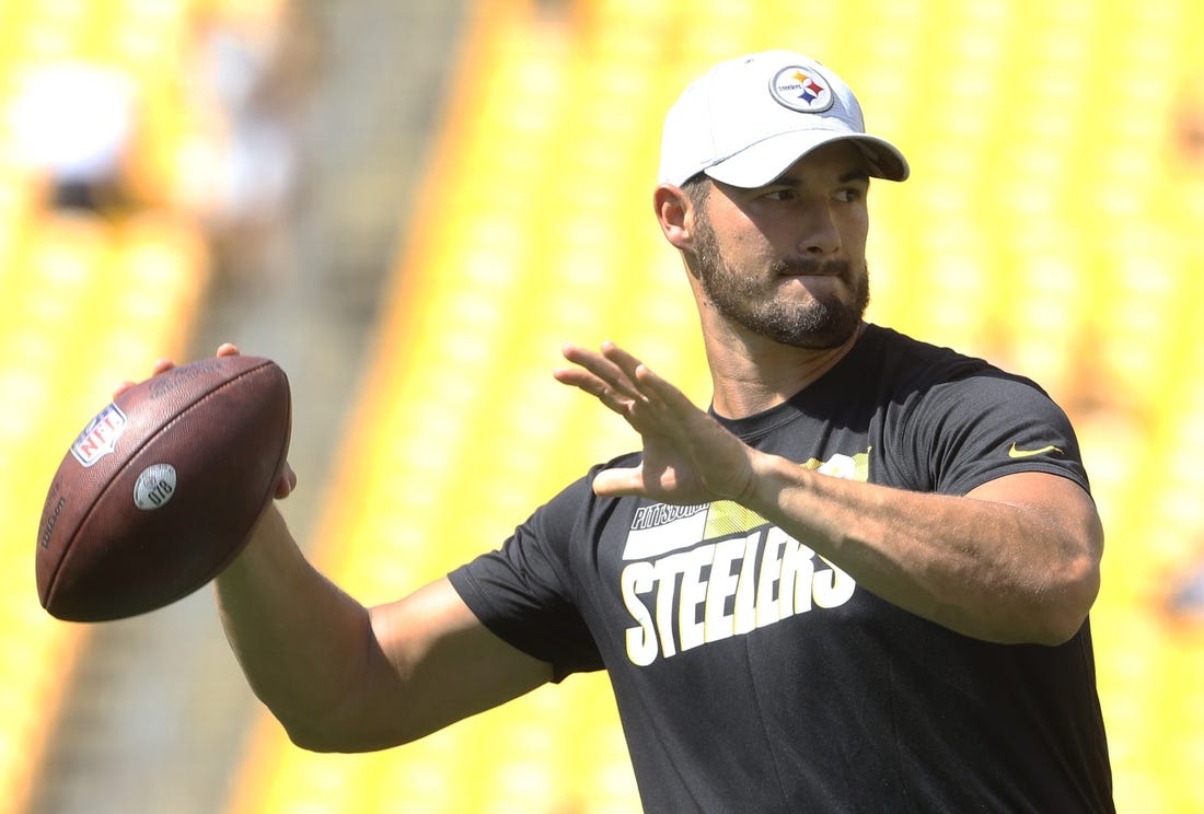 Aug 28, 2022; Pittsburgh, Pennsylvania, USA;  Pittsburgh Steelers quarterback Mitch Trubisky (10) warms up before the game against the Detroit Lions at Acrisure Stadium. Mandatory Credit: Charles LeClaire-USA TODAY Sports