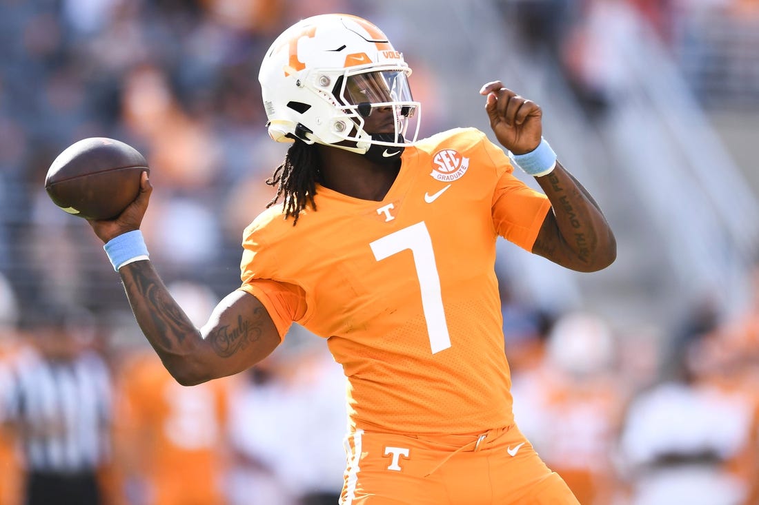 Tennessee quarterback Joe Milton III (7) pulls back to throw during the NCAA college football game against  UT Martin on Saturday, October 22, 2022 in Knoxville, Tenn.

Utvmartin1012