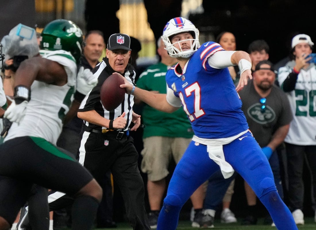 Nov 6, 2022; East Rutherford, NJ, USA; Buffalo Bills quarterback Josh Allen (17) tried a 4 down and 21 pass but it was inclomplete to ice the game for the Jets at MetLife Stadium. Mandatory Credit: Robert Deutsch-USA TODAY Sports