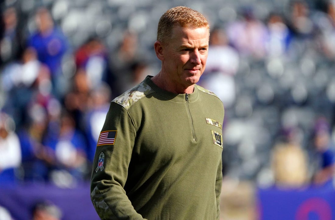 New York Giants offensive coordinator Jason Garrett on the field for warmups before the Giants face the Las Vegas Raiders at MetLife Stadium on Sunday, Nov. 7, 2021, in East Rutherford.

Nyg Vs Lvr