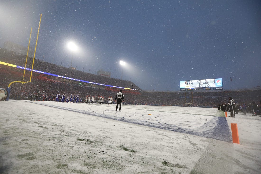 Snow started before the game and slowly filled the field as the Bills took on the Cincinnati Bengals at home in Orchard Park on Jan. 22.

Wide Snow Highmark Stadium