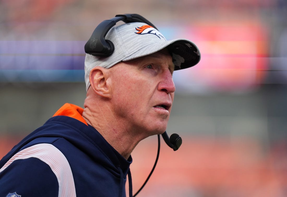 Jan 8, 2023; Denver, Colorado, USA; Denver Broncos interim head coach Jerry Rosburg during the first quarter against the Los Angeles Chargers at Empower Field at Mile High. Mandatory Credit: Ron Chenoy-USA TODAY Sports